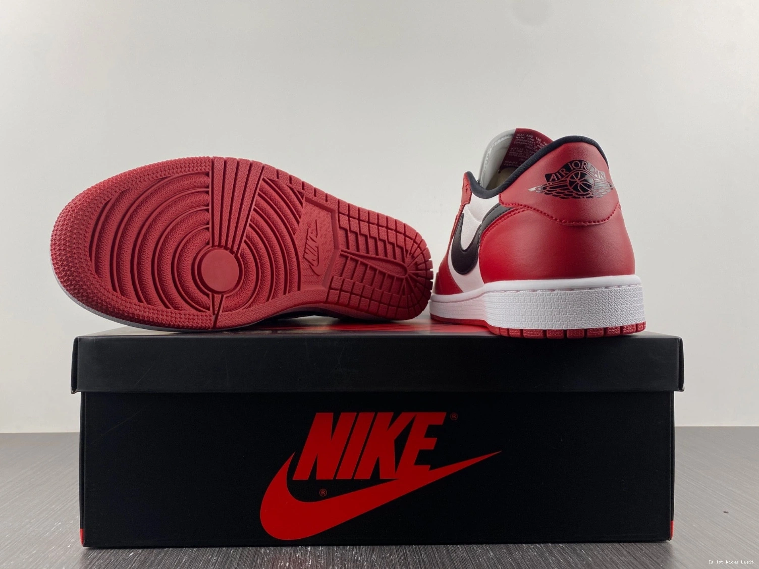 600 Jordan Low 'Chicago' 1 Retro Air 705329 - OG 1019